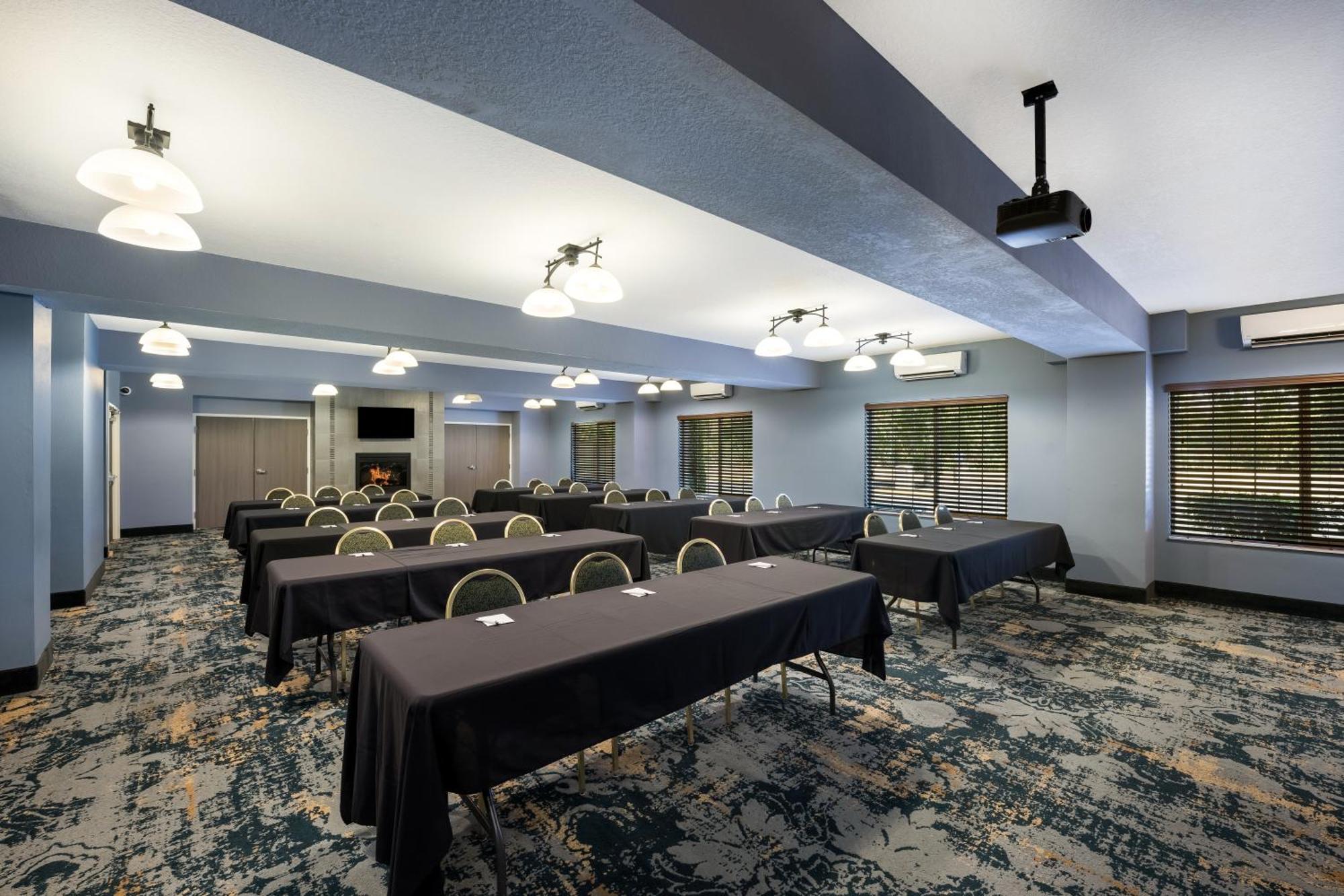 Best Western Plus Mountain View Auburn Inn Esterno foto